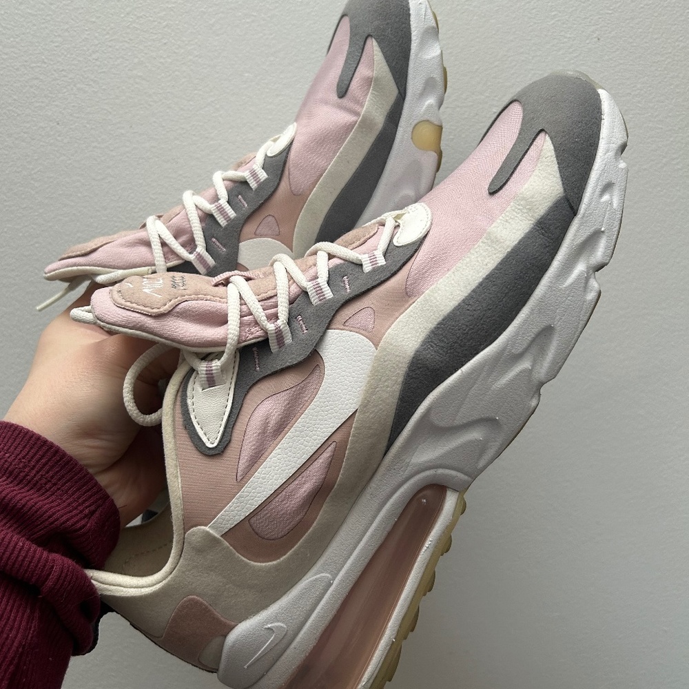 Nike React